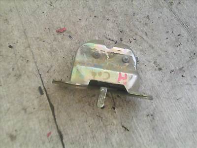 SUZUKI SWIFT 89-96 Csomagtér ajtó zárszerkezet