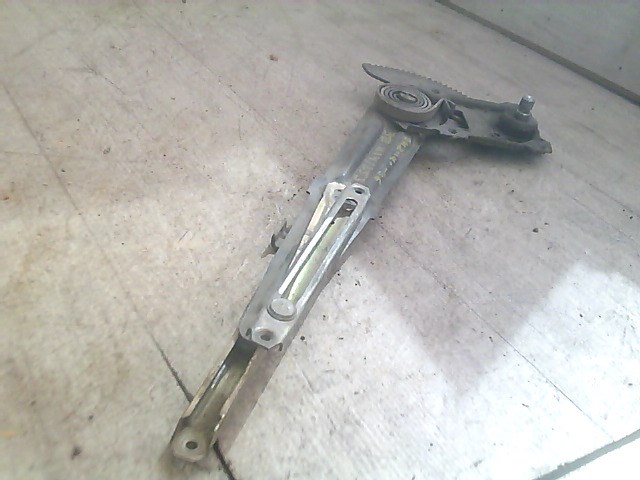 SUZUKI SWIFT 89-96 Jobb első ablakemelő szerkezet mechanikus 1. kép