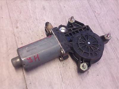 TOYOTA AVENSIS 97-00 Jobb hátsó ablakemelő motor
