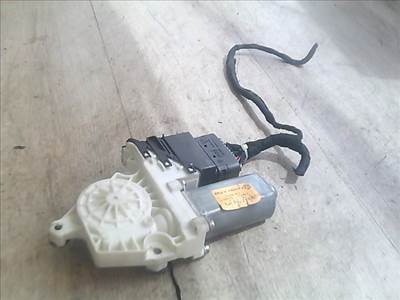 VOLKSWAGEN golf iv. bal hátsó ablakemelő motor