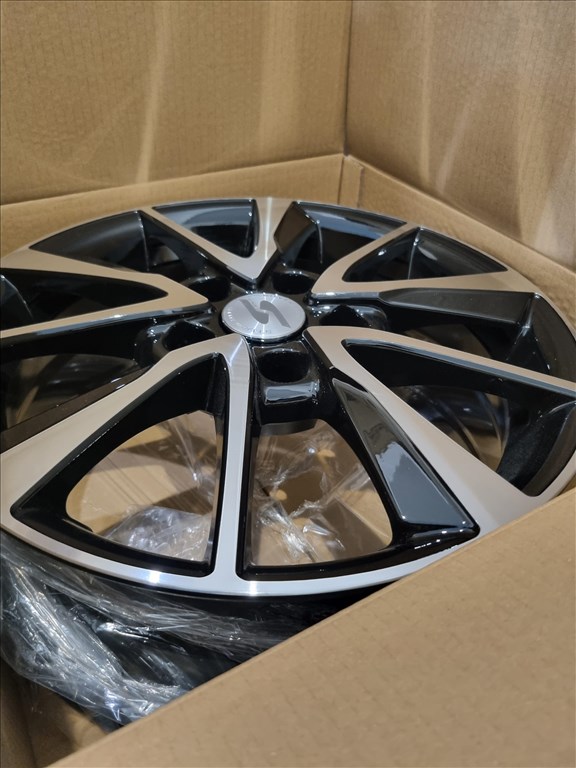  5x114.3 lyukosztású 6,5JJ 16" új Silverline alufelni 2. kép