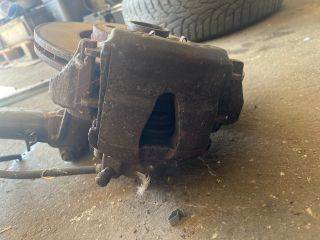 VW NEW BEETLE (9C1, 1C1) Bal első Féknyereg Munkahengerrel