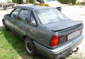 DAEWOO RACER Bal hátsó fixüveg ajtóban