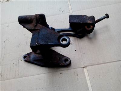 MITSUBISHI COLT 98-03 Szervószivattyú tartóbak