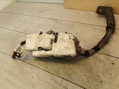 OPEL CORSA C COMBO 00.09-11.09 Biztosítéktábla BCM BSI BSM SAM GEM modul 