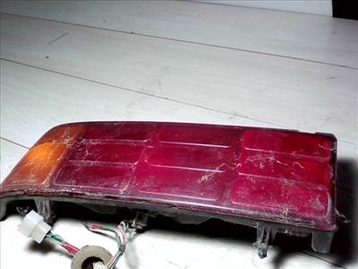SUZUKI SWIFT 89-96 Bal hátsó lámpa