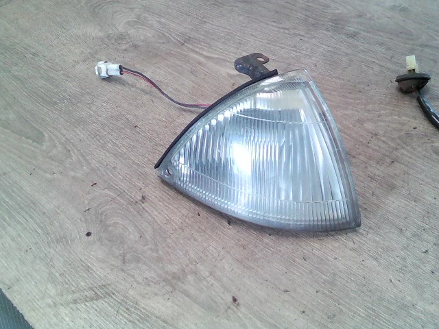 SUZUKI SWIFT 89-96 Jobb helyzetjelző 1. kép