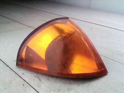 SUZUKI SWIFT 96-05 Bal első irányjelző