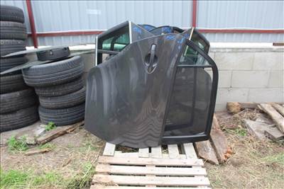 Toyota Auris (E150) komplett bal hátsó ajtó (1545)