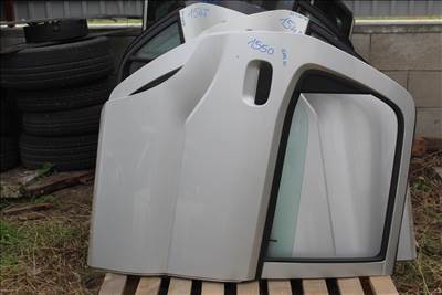 Suzuki Ignis II komplett jobb hátsó ajtó (1550)