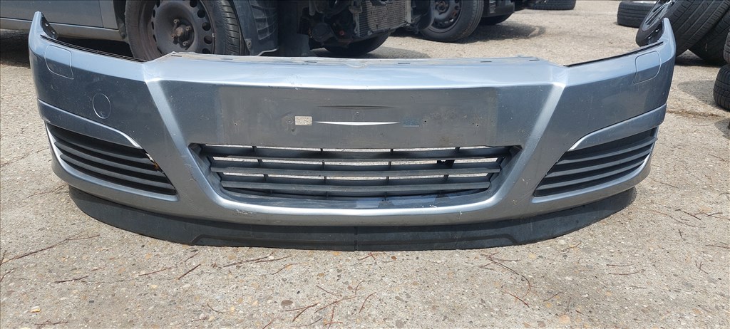 Opel Astra H facelift elötti első lökhárító  2. kép