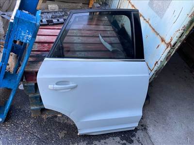 AUDI Q3 8U Jobb hátsó Ajtó (Részeivel) 013915