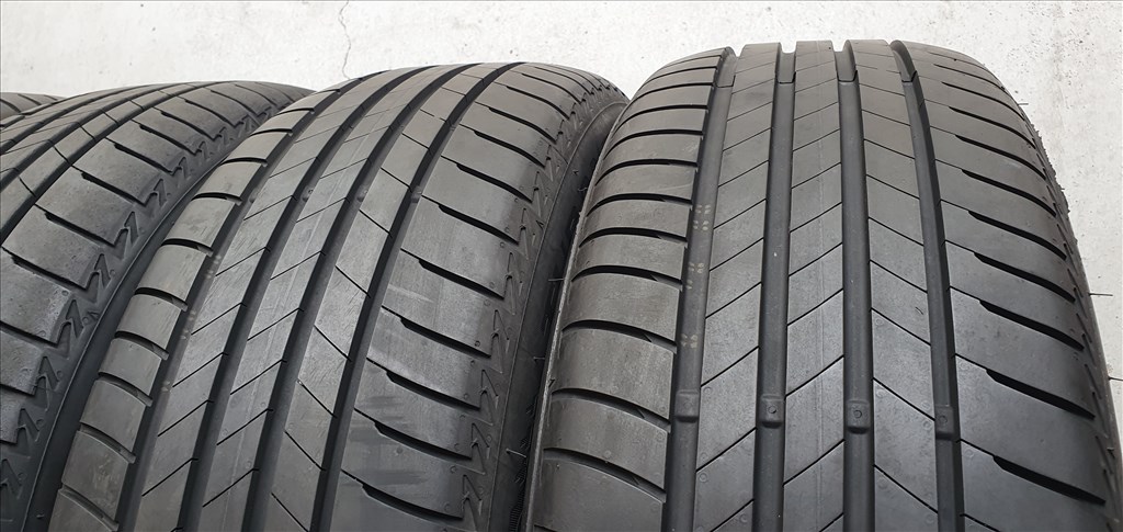 Bridgestone Turanza 215/60 R17 újszerű nyári gumi 4db    /G404. 3. kép
