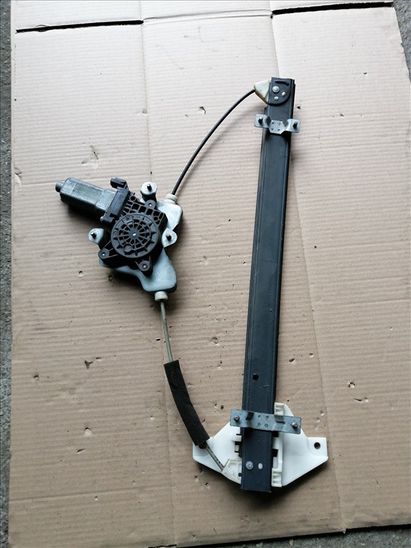 SsangYong Actyon Jobb első Ablakemelő Szerkezet  1. kép