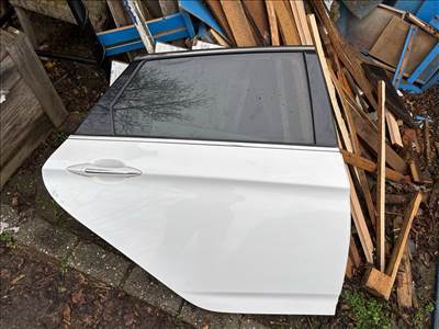 HYUNDAI i40 CW VF Jobb hátsó Ajtó (Részeivel)