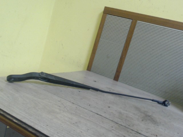 MAZDA 3 03.10-06.06 Ablaktörlő kar jobb első 1. kép