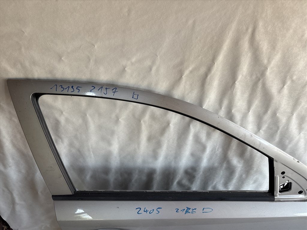 13195 Opel Astra H Jobb első Ajtó Ezüst  Z157 2. kép