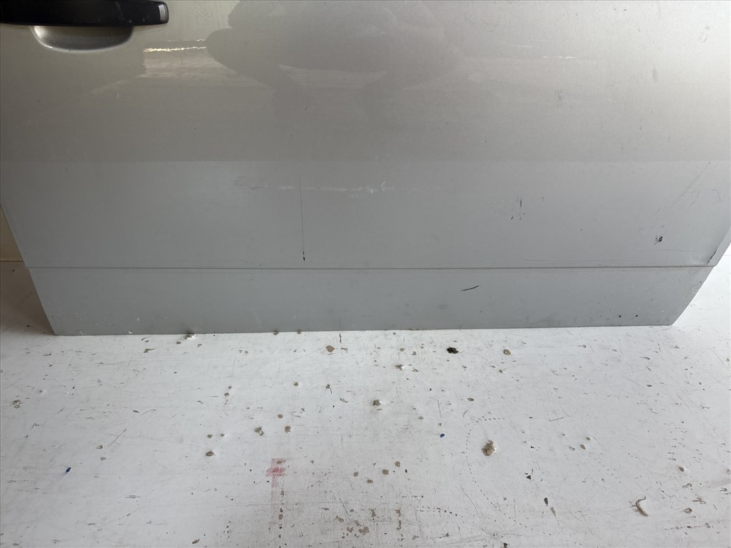 13195 Opel Astra H Jobb első Ajtó Ezüst  Z157 4. kép