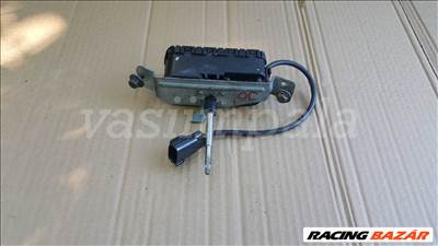 Volvo 8620954 S80 jobb fényszórótörlő motor