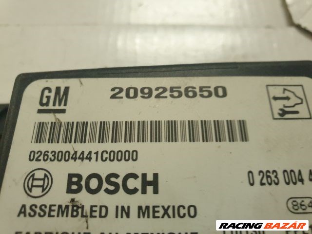 Opel Astra J Tolatóradar elektronika  20925650 3. kép