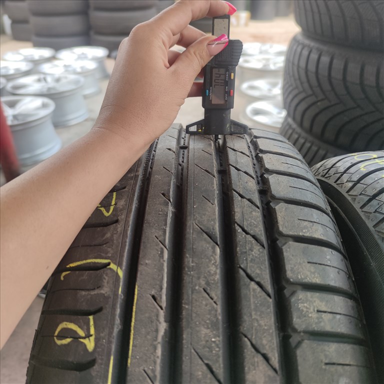  225/70 R16 Nokian nyári gumi 90000ft a 4db/42/ 1. kép