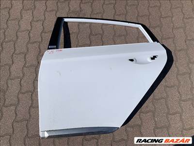 Hyundai I40 Kombi (2011-től) Bal hátsó ajtó 