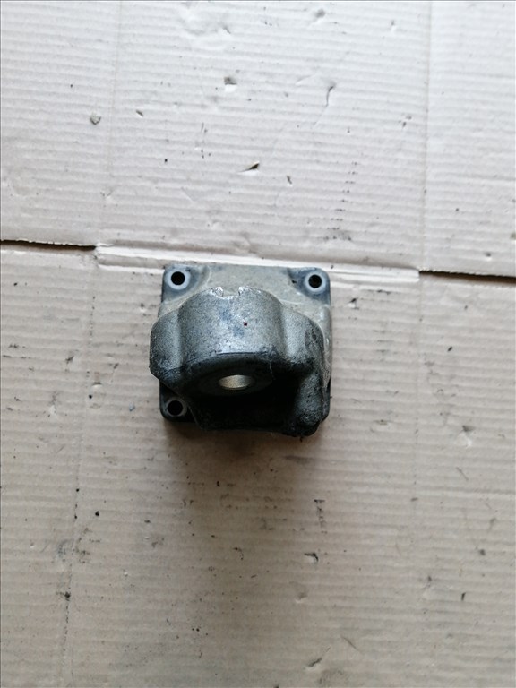 SsangYong Actyon Bal oldali motortartó bak a66522318 2. kép