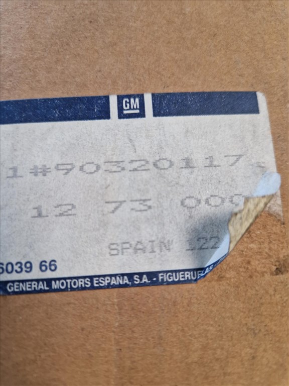 Opel Corsa A hátsó ablaktörlő motor 90320117 2. kép