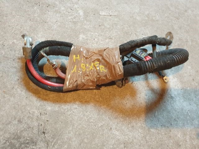 Opel Astra H 1.8 Akkumulátor kábelköteg Z18xer 24468364 1. kép