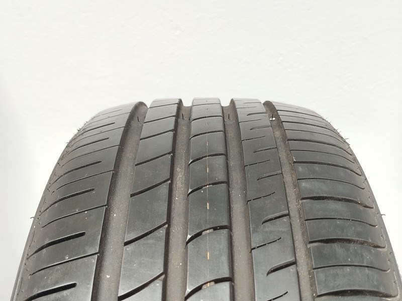 Nexen Nfera RU1 235/50 R19  1. kép