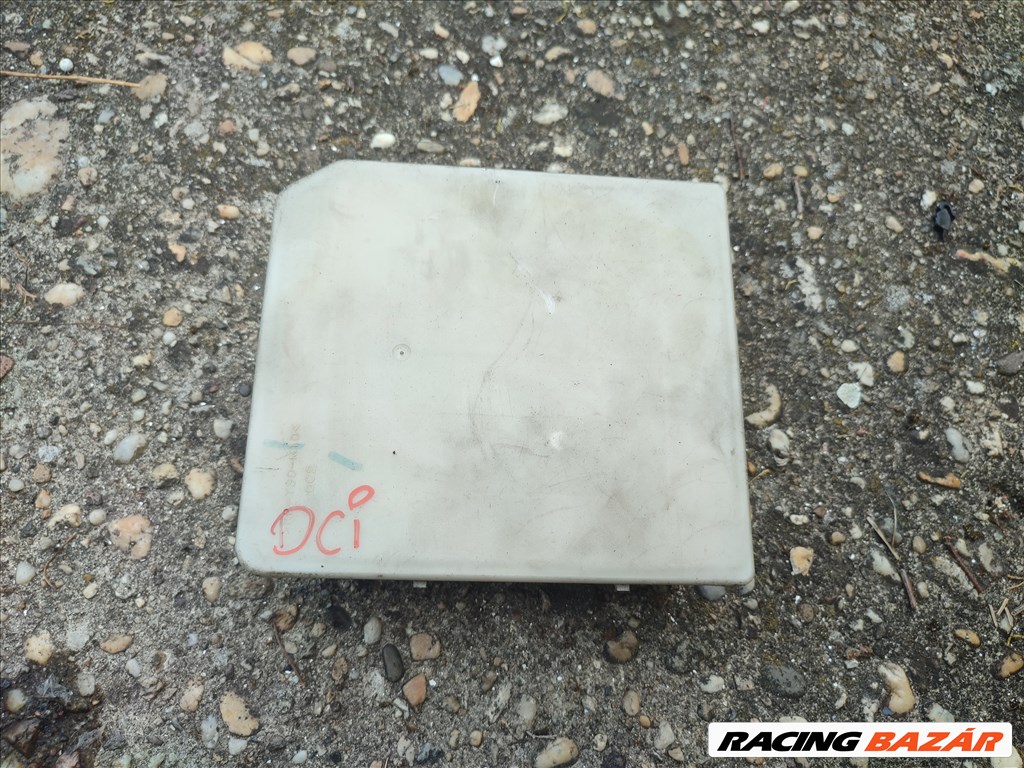 Nissan Micra 1.5 DCI motortér biztositéktábla 1. kép