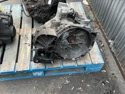 VOLVO V70 III BW Váltó (Mechanikus) 014084