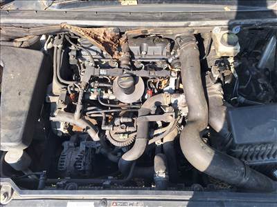 Peugeot 2.0 HDI motor minden alkatrésze eladó 