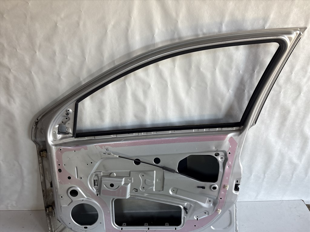 13194 Opel Astra H Jobb első Ajtó Ezüst Z157 5. kép