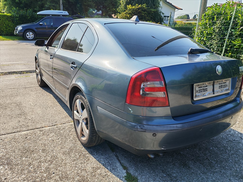 Skoda Octavia II 2.0 TDI motor BKD kóddal, 285116km-el eladó bkd20tdi skoda9901 3. kép