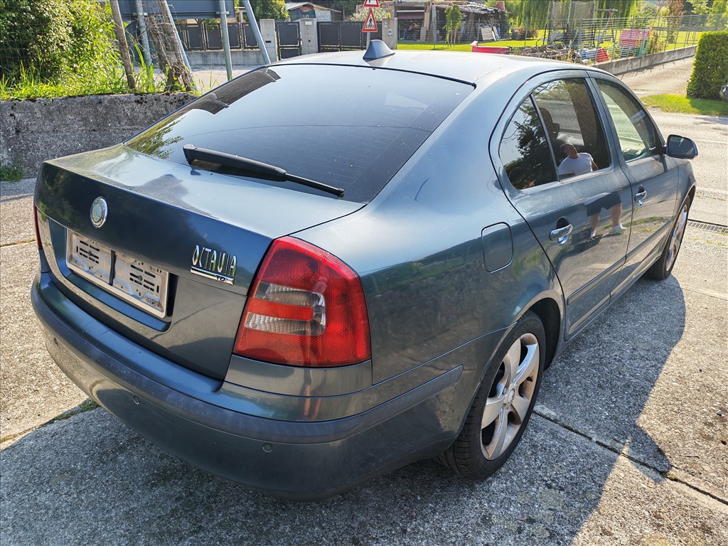Skoda Octavia II 2.0 TDI motor BKD kóddal, 285116km-el eladó bkd20tdi skoda9901 4. kép