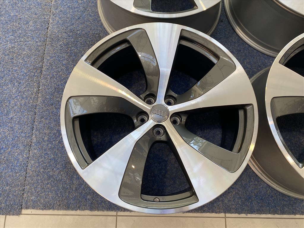 (3737)  Audi 21 gyári alufelni felni, 5x112, Q7 6. kép