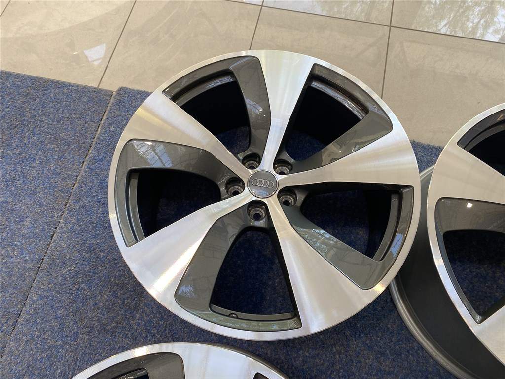 (3737)  Audi 21 gyári alufelni felni, 5x112, Q7 8. kép