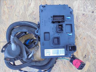 Citroën gyári  új vonóhorog can bus elektronika eladó