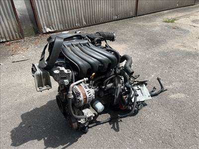 NISSAN JUKE F15 Motor (Fűzött blokk hengerfejjel)