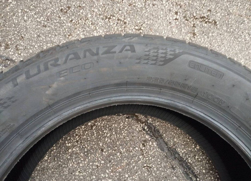 Új 235/55 18 Bridgestone nyári gumi r18 " dot22 4. kép