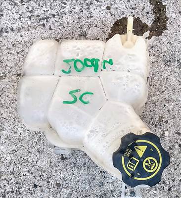 Opel Zafira C kiegyenlítő tartály