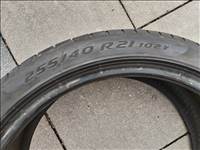 255/4021" használt Pirelli 255/40 R 21 nyári gumi 2 db