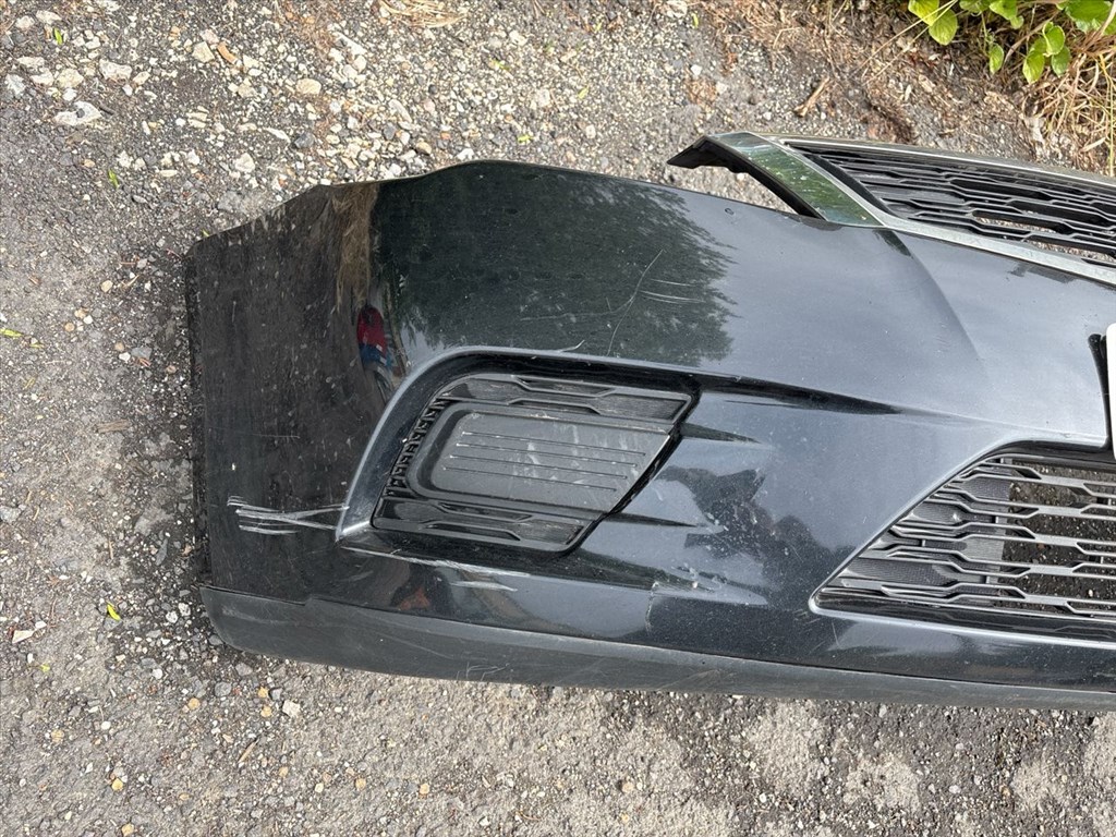 KIA CEED Ferdehátú ED Első Lökhárító (Részeivel) 3. kép