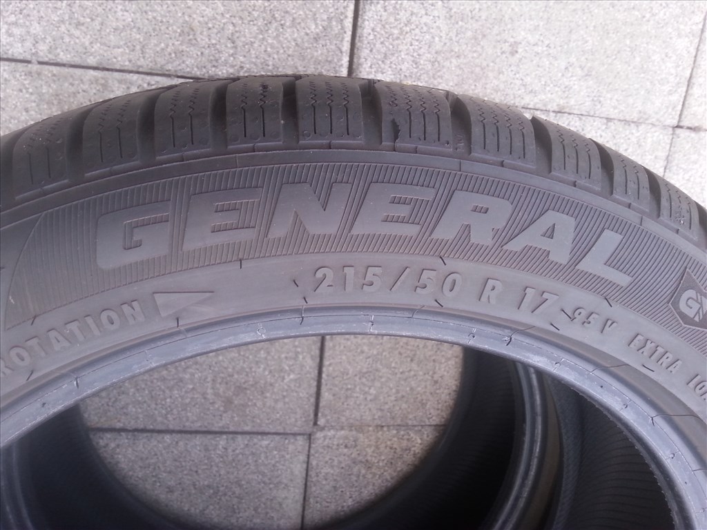  215/50R17 XL General újszerű téli gumi 2 db 4. kép