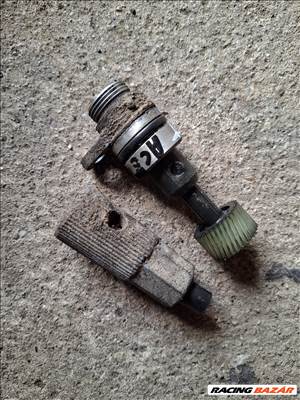 Hyundai Accent (X3) 1.5, Váltóba km óra jeladó 