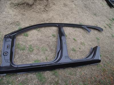 Seat Leon 4 kombi bal oldalkeret küszöb A  B ajtóoszlop  5fe809605b