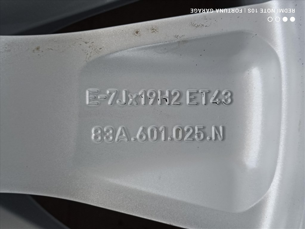 5x112 19" Audi Q3 (83A) újszerű alufelni garnitúra 7. kép