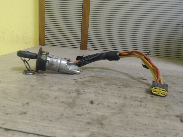 RENAULT MEGANE 95-99 Gyújtáskapcsoló 1. kép