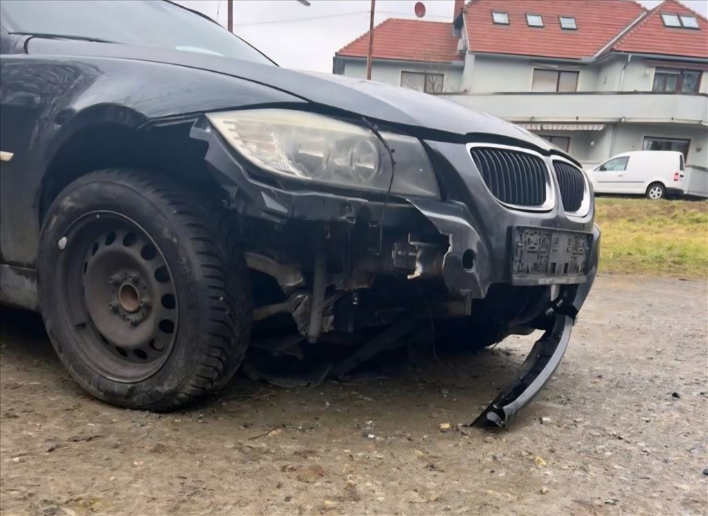 BMW 3-as sorozat E90, E91, E92, E93 bmw e90 e91 alkatreszek 4. kép